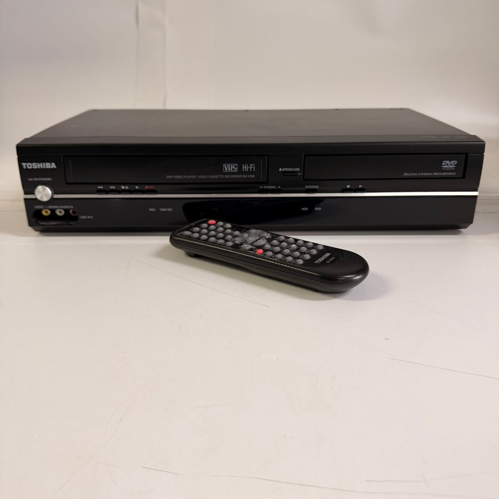 IMG_2907 Toshiba SD-V398KC2 VHS Hi-Fi DVD VCR Combo Player Remote Tested Works - Image 1