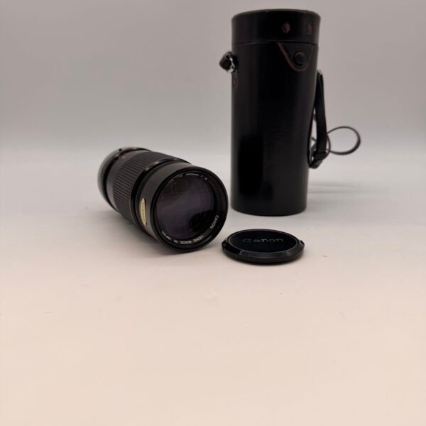 Canon FD 200mm f4 SSC Telephoto Lens Manual Focus Japan w Hard Case