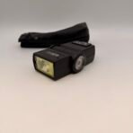 Vivitar 273 Auto Thyristor Vintage Camera Flash Hot Shoe Tested w/ Case
