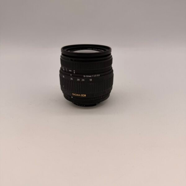 Sigma 18-50mm f/3.5-5.6 DC Lens For Nikon DSLR