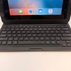 Apple iPad 2 64GB Wi-Fi A1395 9.3.5 With Bluetooth Keyboard Case - Image 3