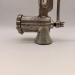 Vintage No 8 Meat Grinder Hand Crank Cast Iron Made In England Mincer - Image 4
