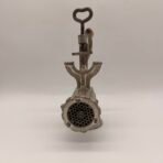 Vintage No 8 Meat Grinder Hand Crank Cast Iron Made In England Mincer - Image 10