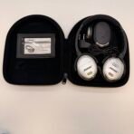 Bose QuietComfort QC3 Acoustic Noise Cancelling Headphones w/ Case - Image 3