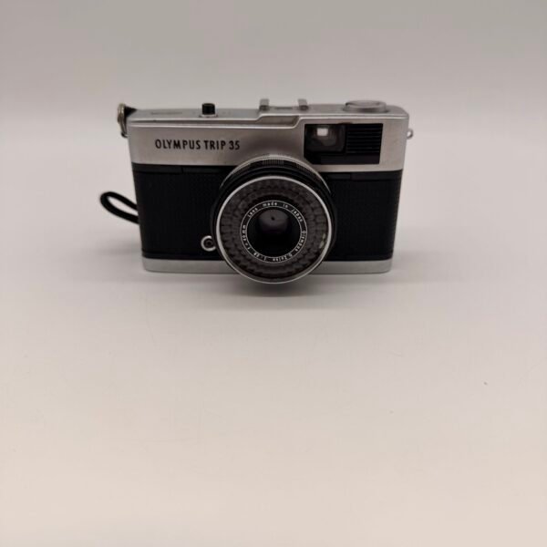 Vintage Olympus Trip 35 Film Camera D.Zuiko 40mm f2.8 Made In Japan