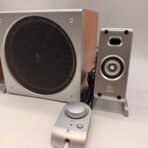 Logitech Z3 2.1 Speaker System S-0085A Subwoofer Satellites Control Pod - Image 2