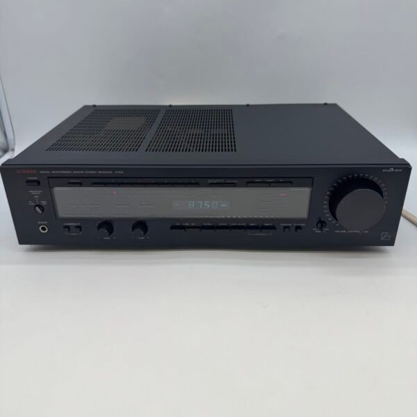 Luxman R-105 Digital Synthesized AM/FM Stereo Receiver Japan Tested Working
