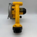 DeWALT DW930 12V Cordless 5-3/8” Trim Saw Kit W/ Charger ,Battery Tested Working - Image 5