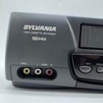 Sylvania 2960CLV 4-Head Hi-Fi Stereo VHS VCR Video Cassette Recorder With Remote - Image 2
