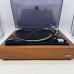 Vintage JVC Nivico 5240B Stereo Record Player Turntable Belt Drive Japan 110/220