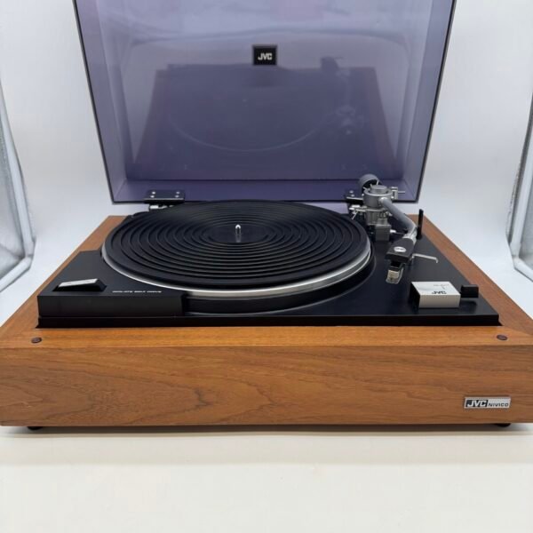 Vintage JVC Nivico 5240B Stereo Record Player Turntable Belt Drive Japan 110/220