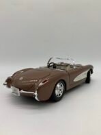 Vintage Style Maisto 1957 Chevrolet Corvette 1:18 Diecast Convertible Model Car - Image 3