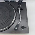 Hitachi HT-320 Belt Drive Turntable Tested Working Made In  Japan - Image 4