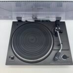 Hitachi HT-320 Belt Drive Turntable Tested Working Made In  Japan - Image 6
