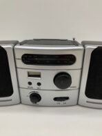 Vintage Portable AM/FM Clock Radio Stereo Speakers Battery Powered Unbranded - Image 2