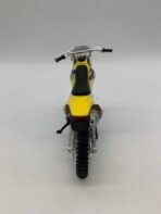 Vintage Suzuki DR-Z400 & RM125 Dirt Bike Model Motorcycle Collectible Set - Image 8