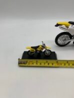 Vintage Suzuki DR-Z400 & RM125 Dirt Bike Model Motorcycle Collectible Set - Image 9