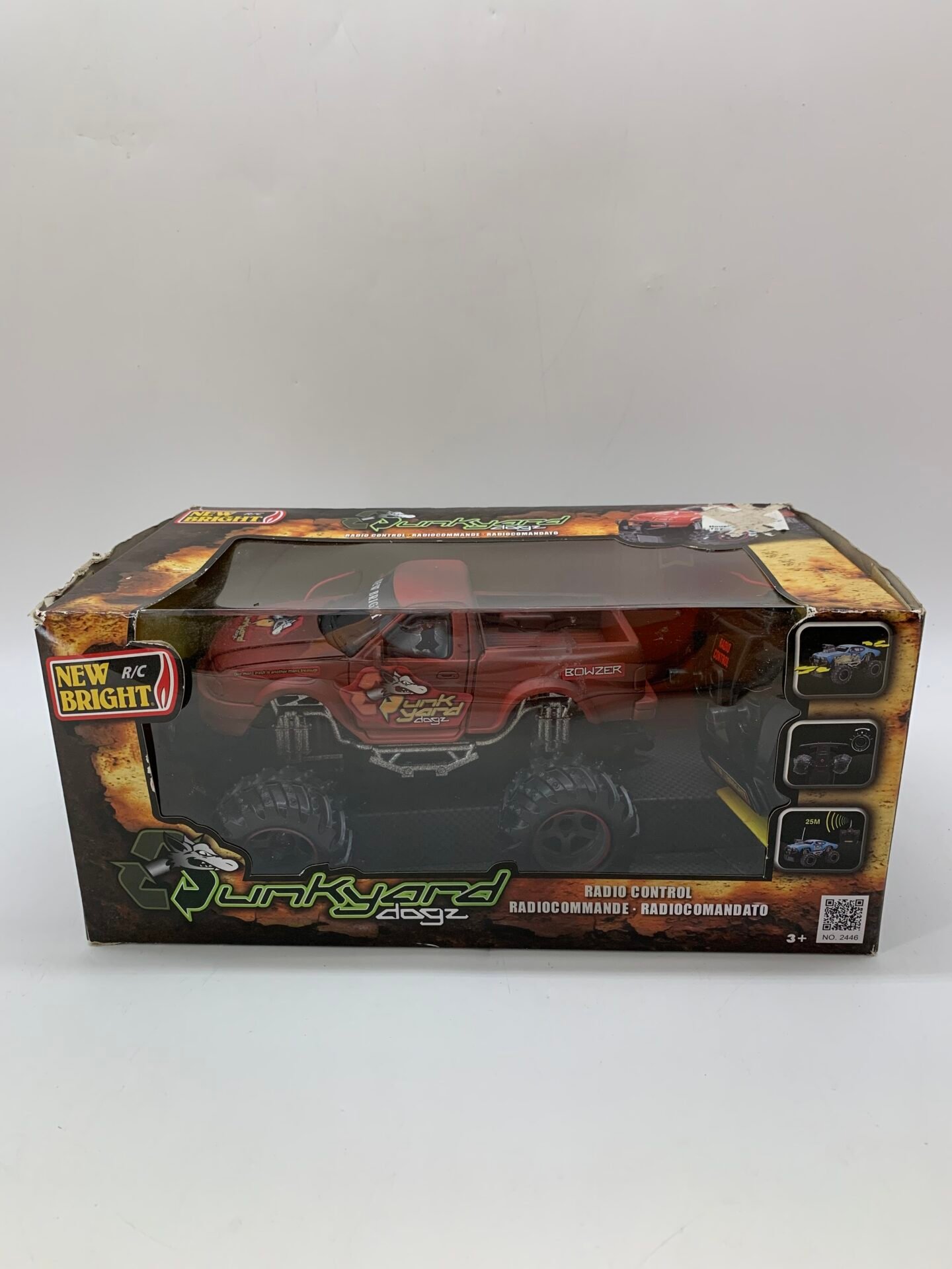 IMG_5080 New Bright Punk Yard Dogz RC Monster Truck Bowzer No. 2446 w/ Box - Image 1