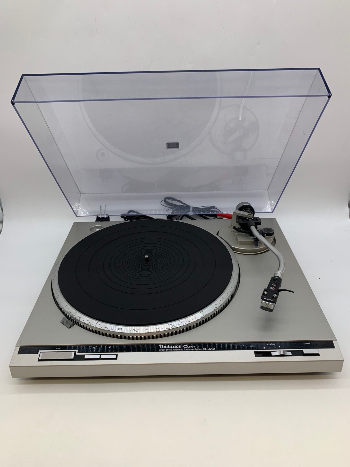 IMG_5098 Vintage Technics SL-Q202 Quartz Direct Drive Turntable Record Player Japan - Image 1