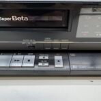 Sanyo VCR 4035 SuperBeta Betamax Video Cassette Recorder . See Discription. - Image 3