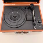 Pyle PVTT2U Vintage Portable Suitcase Record Player 3-Speed USB Tested - Image 2