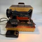 Vintage 1950s Singer 99K Portable Electric Sewing Machine Foot Pedal Case - Image 2