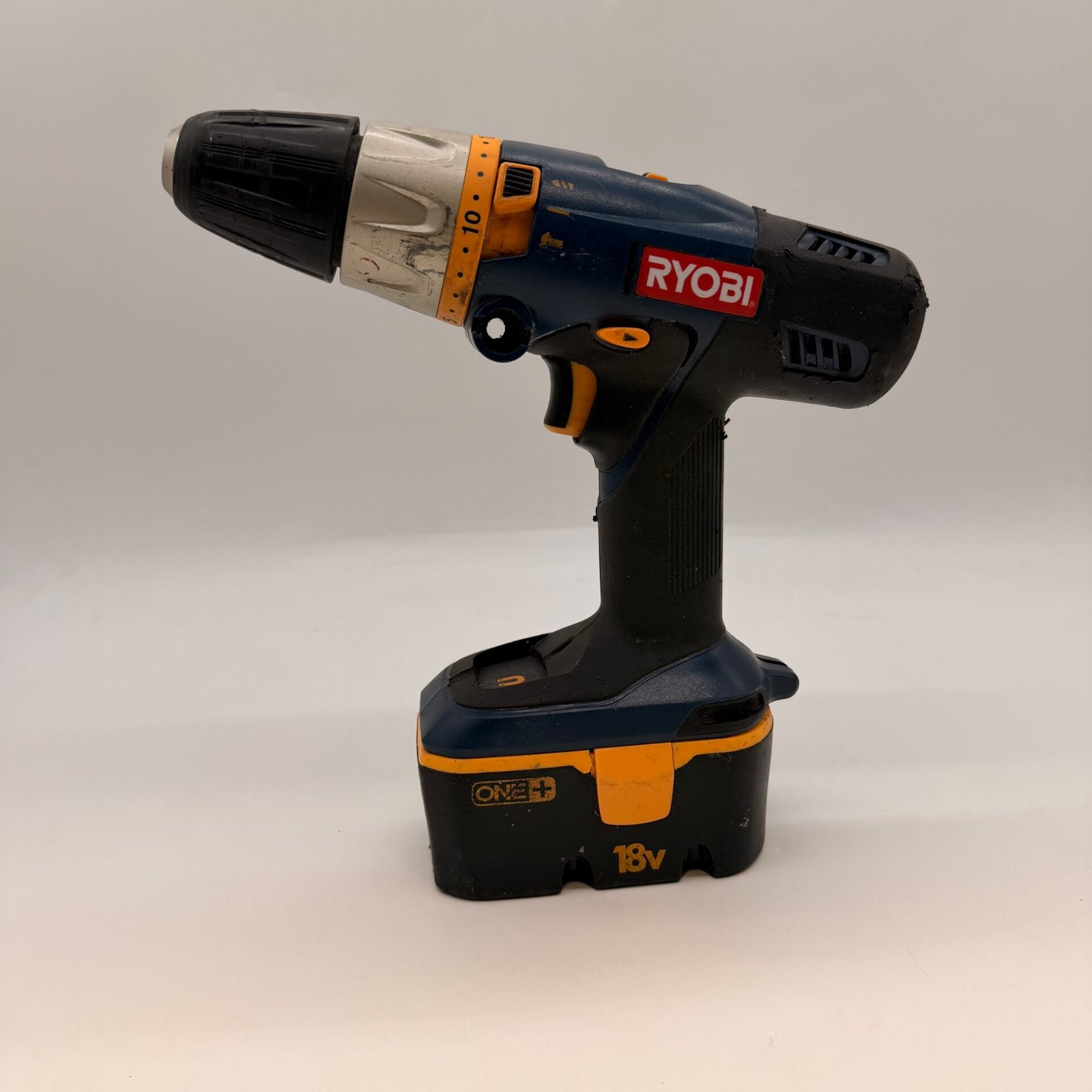 IMG_5057 Ryobi P211 ONE+ 18V Cordless Drill Driver w/ Battery No Charger Tested - Image 1