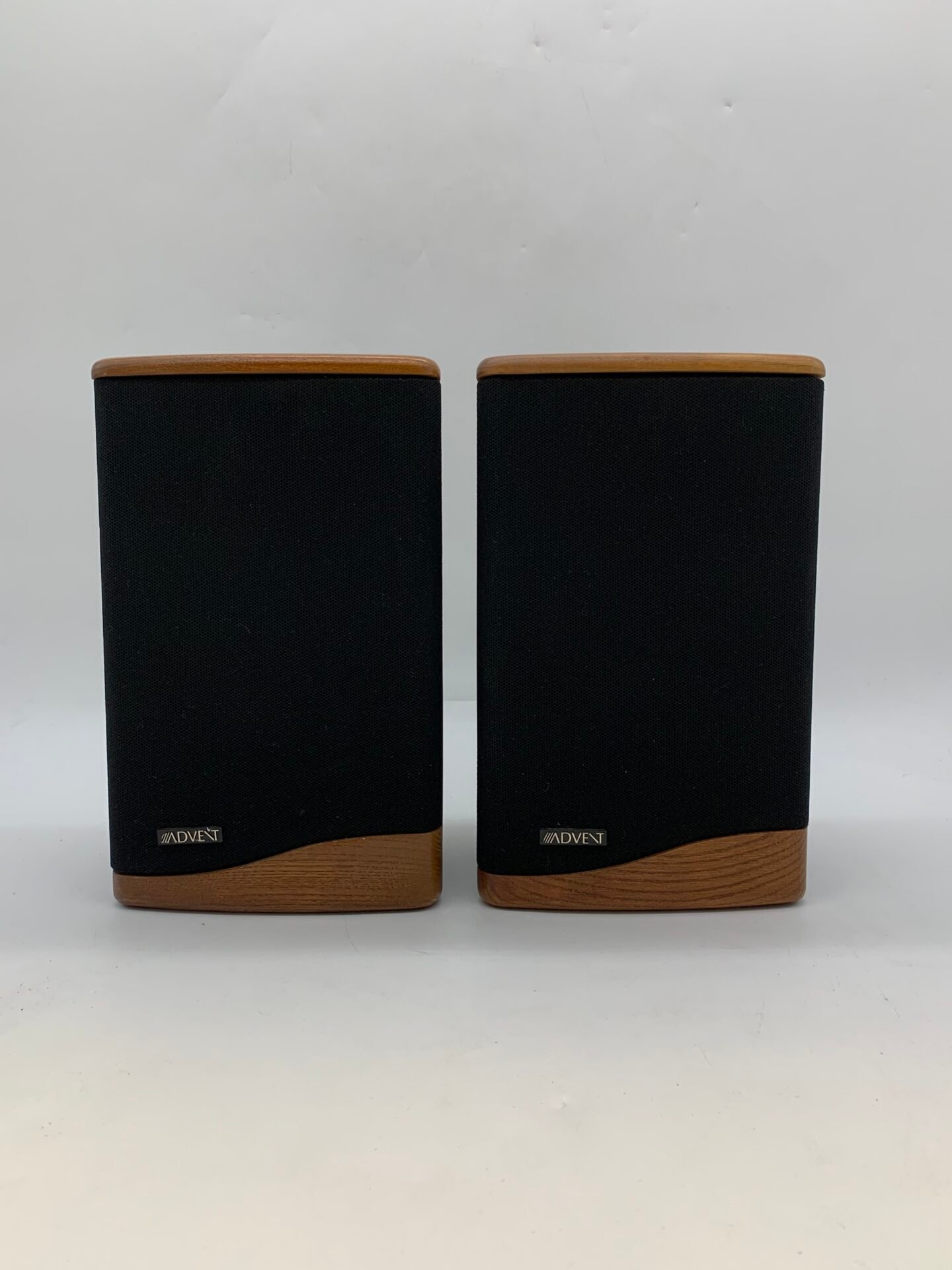 IMG_5619 Advent Mini Advent II Bookshelf Speakers Pair Hardwood End Caps - Image 1