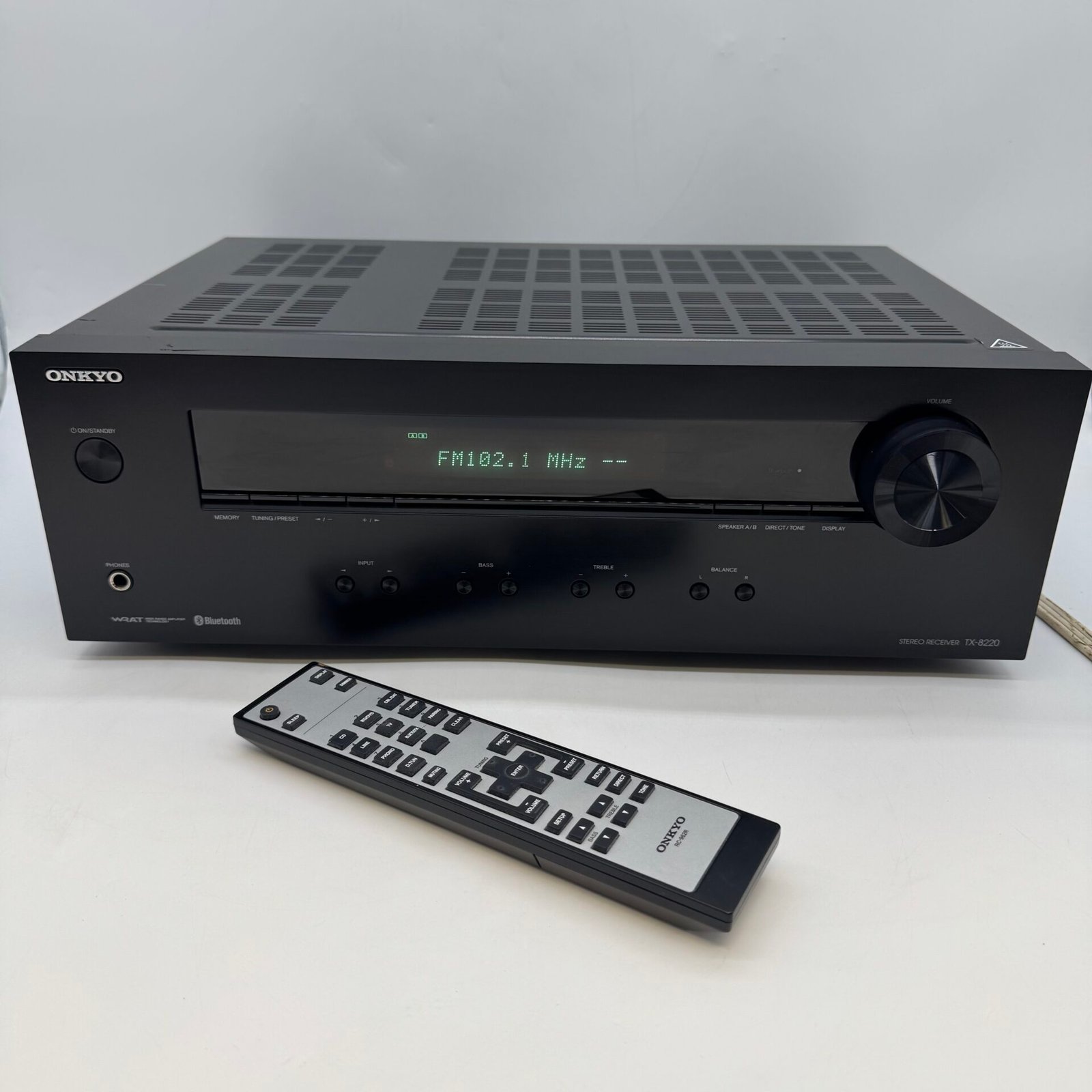 IMG_5815 Onkyo TX-8220 Stereo Receiver Bluetooth AM/FM Receiver Bundle Remote Tested - Image 1
