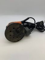 RIDGID R2600 5 Inch Variable Speed Random Orbital Sander Working - Image 5