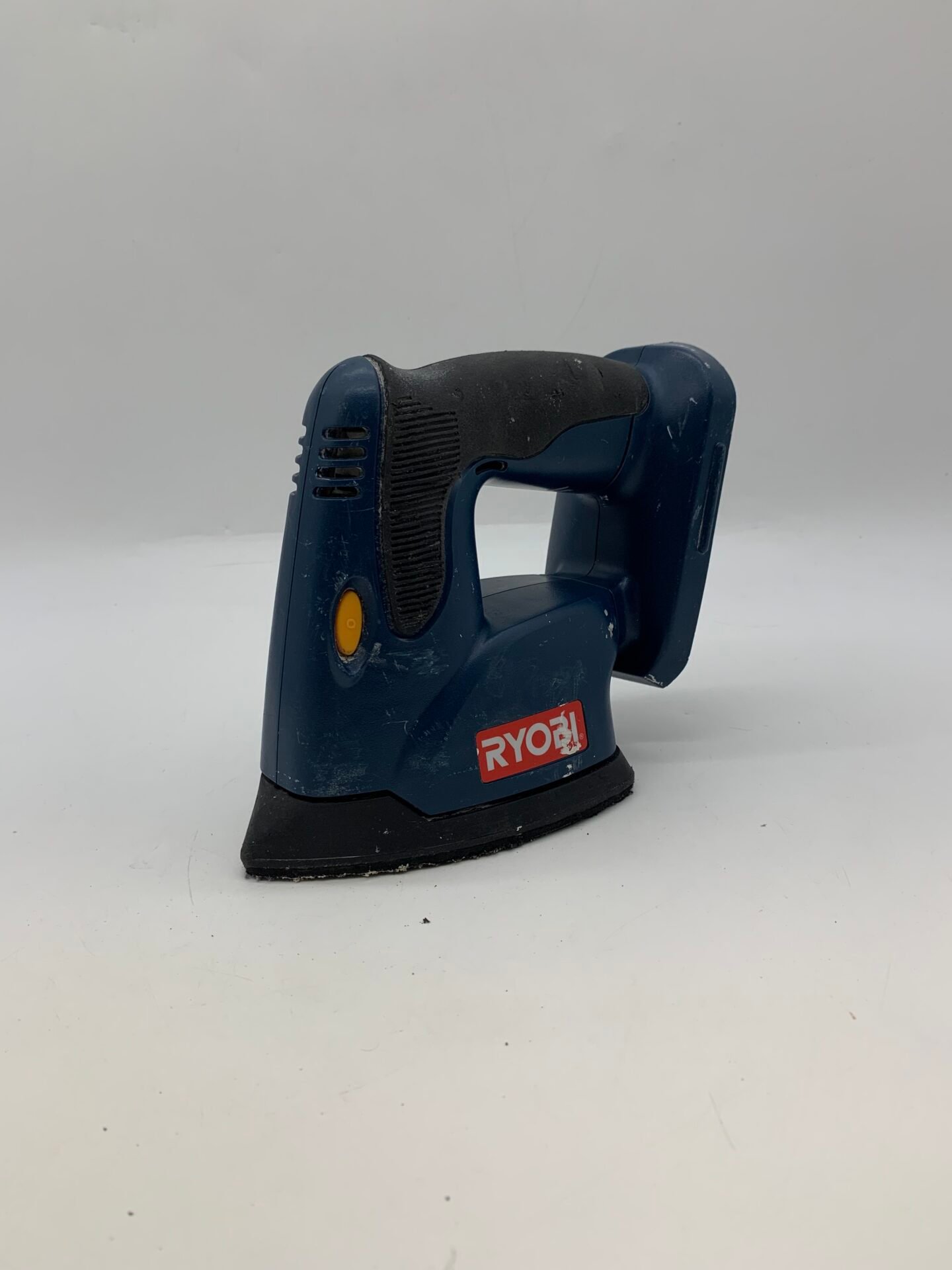 IMG_6054 Ryobi P400 18V Corner Cat Detail Finish Sander Tool Only - Image 1