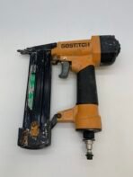 Bostitch SB-2IN1 Pneumatic Brad Nailer Stapler Air Tool Working - Image 6
