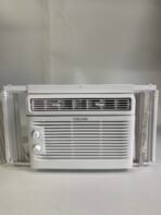 Vissani 5000 BTU Window Air Conditioner 115V w/ Window Kit Clean Filter