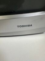 Toshiba 19A25C 19” CRT Color TV Retro Gaming Television Tested Works 2005 - Image 5