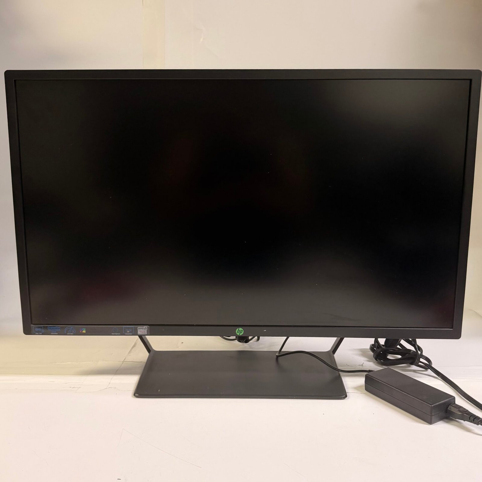 IMG_6763 HP Pavilion Gaming 32 HDR Display 32” QHD HDR600 FreeSync 75Hz 3BZ12AA - Image 1