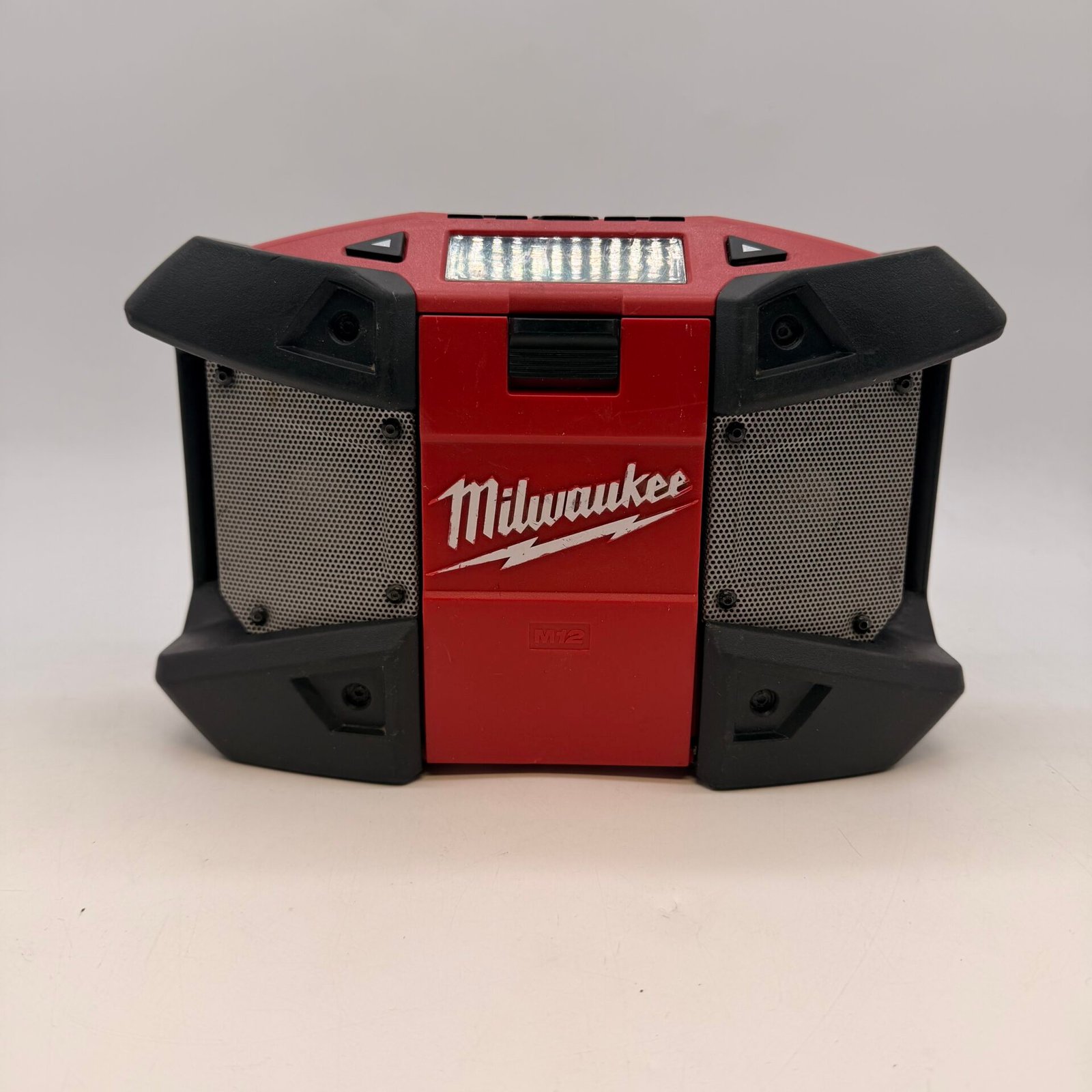 IMG_7307 Milwaukee M12 2590-20 Jobsite AM/FM Radio LED Work Light Tested No Battery - Image 1