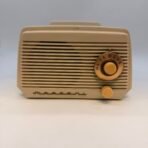 Vintage Marconi Model 305 Tube Radio Cream Bakelite