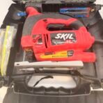 SKIL 4540 4.5 Amp Variable Speed Jigsaw Kit w/ Case Blades Manual Tested - Image 2
