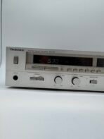 Vintage Technics SA-212 Quartz Digital Synthesizer FM/AM Stereo Receiver Japan - Image 2