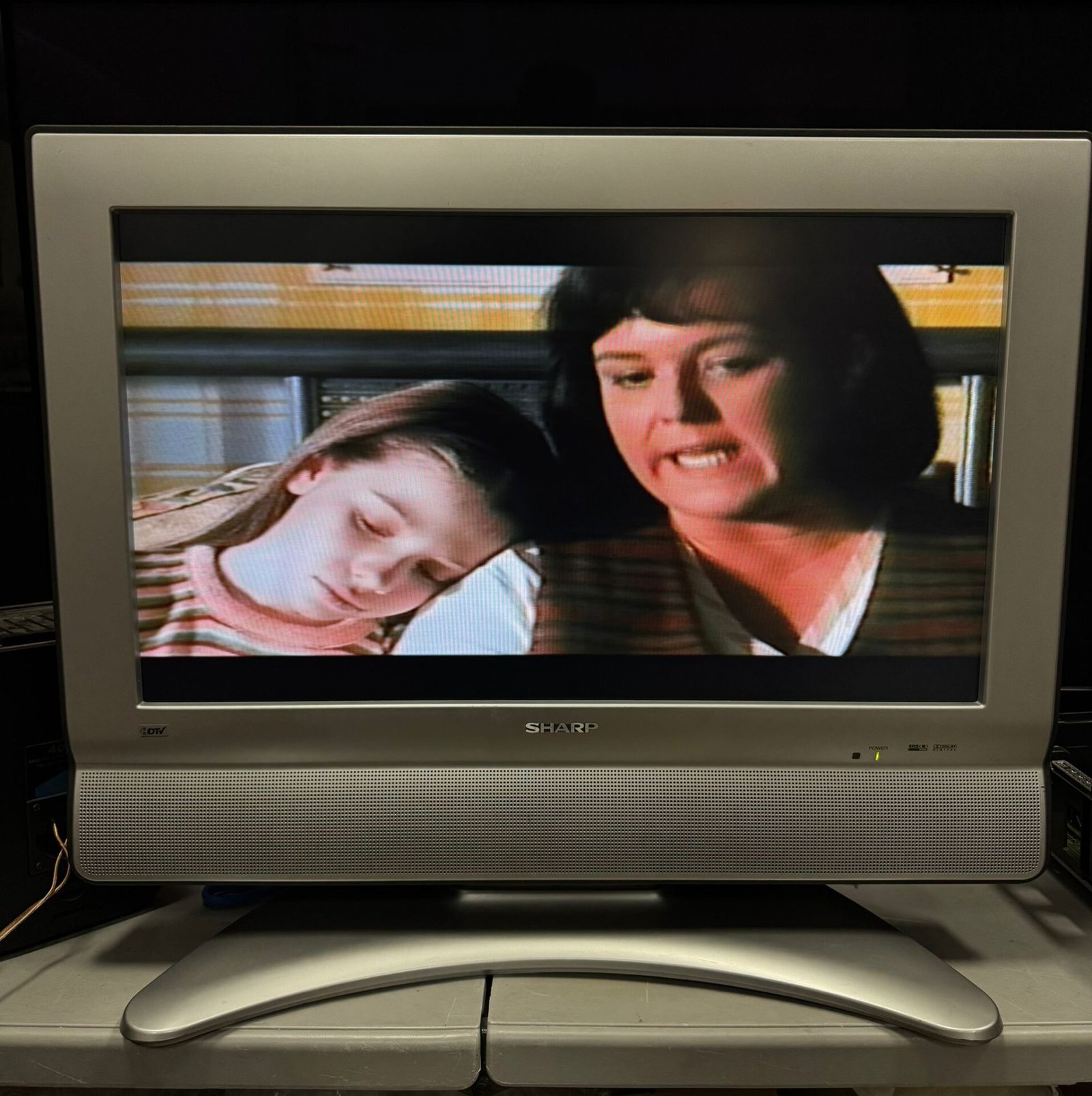 cb8b2c76-fd16-43d7-a516-91ed49ce6777 Sharp AQUOS LC-26SH20U 26” LCD HDTV TV HDMI Tested Working No Remote - Image 1