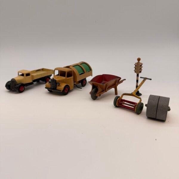 Vintage Dinky Toys Meccano England Bedford Trucks Accessories Lot of 6
