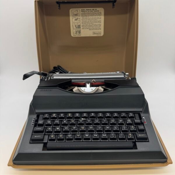 Vintage Sears Electric Typewriter Model 704.53100 Made in Japan w/ Hard Case