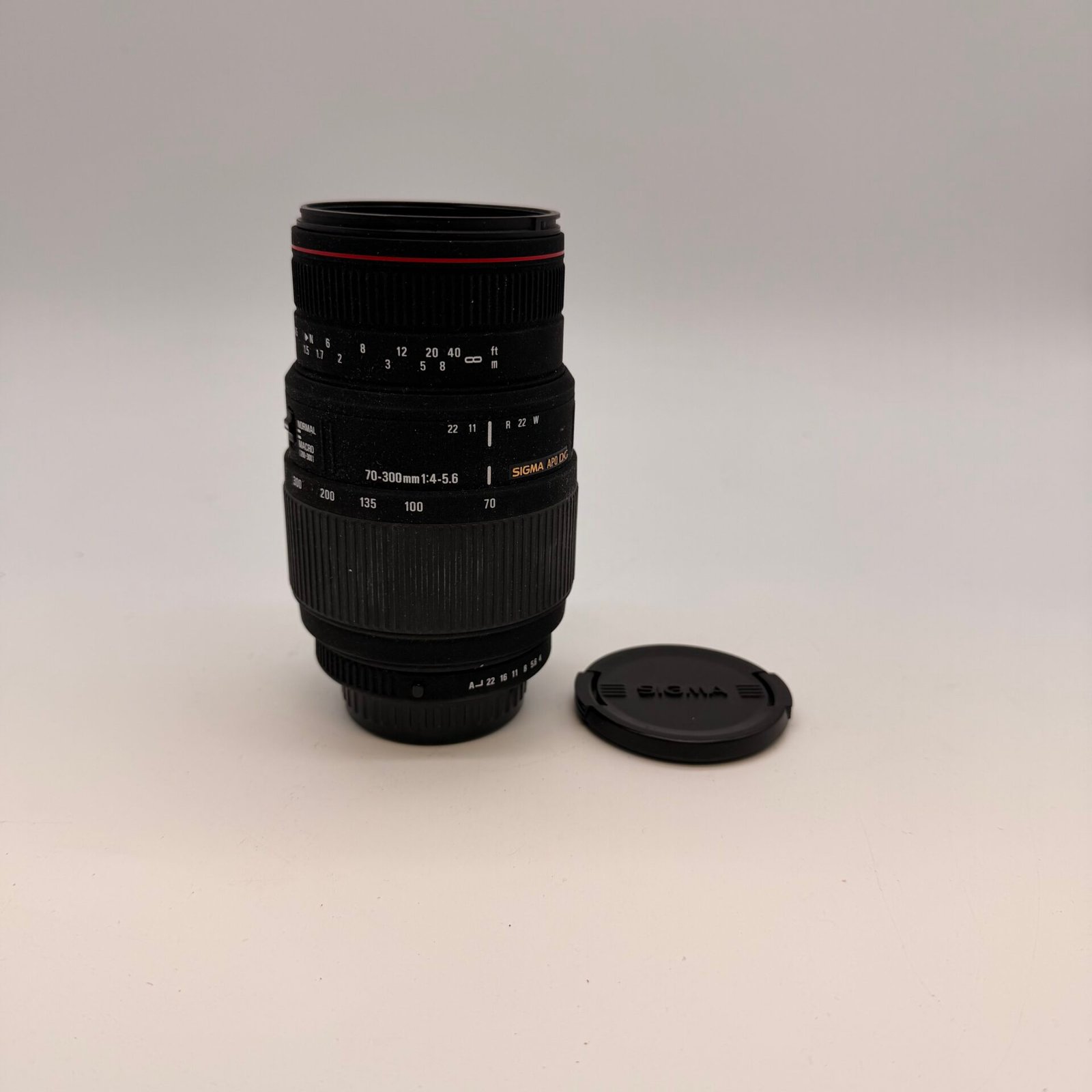IMG_1359 Sigma 70-300mm F4-5.6 APO DG Macro Telephoto Zoom Lens Pentax Near Mint - Image 1