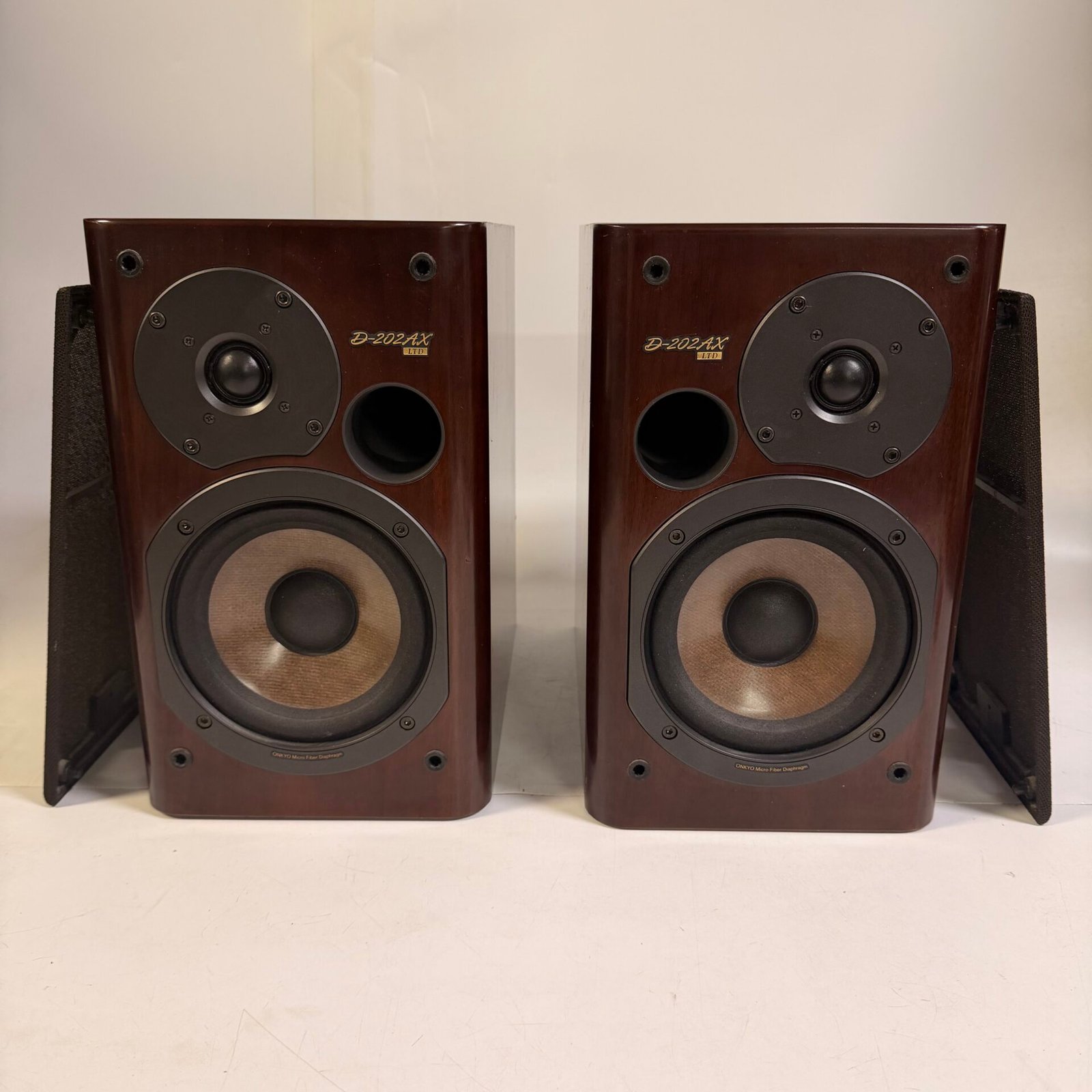 IMG_2170 Onkyo D-202AX LTD Bookshelf Speakers Pair 6 Ohm 80W Made in Japan Wood - Image 1